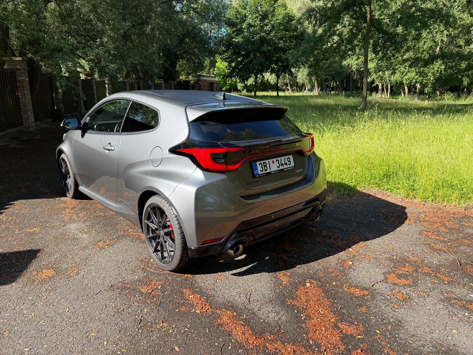 Toyota Yaris 1.6 GR 192KW 4WD FULL-TIME | Mobile.bg � ����������� 12