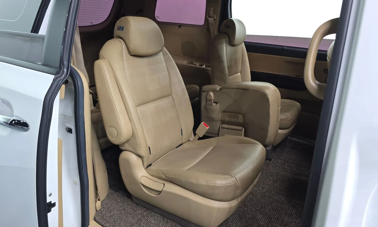 Kia Carnival | Mobile.bg � ����������� 10