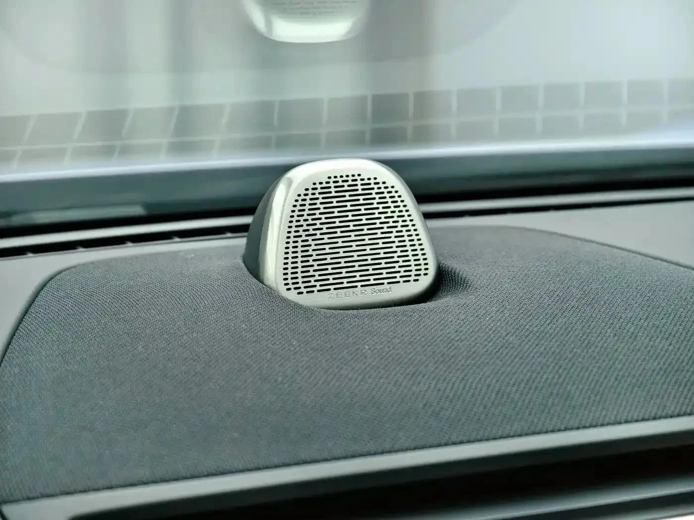 Zeekr 7 GT, снимка 12 - Автомобили и джипове - 56688745