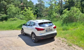 Nissan Qashqai 4x4, 2.0 , 141к.с, снимка 6
