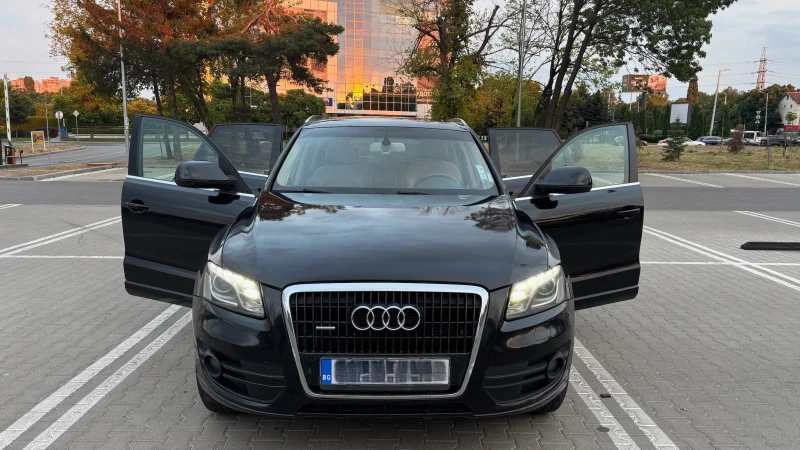 Audi Q5, снимка 4 - Автомобили и джипове - 52429553