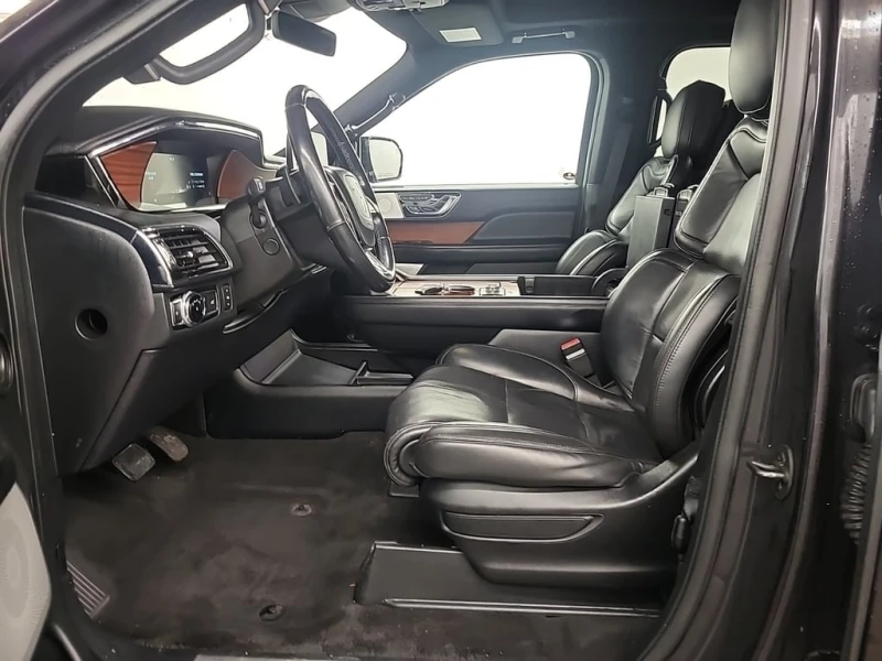 Lincoln Navigator * RESERVE * CARFAX * ЦЕНА ДО БГ, снимка 8 - Автомобили и джипове - 52878781