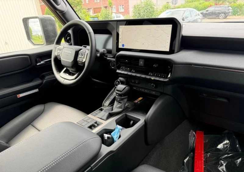 Toyota Land cruiser 2.8D* 360* KEYLESS* * EXECUTIVE* , снимка 12 - Автомобили и джипове - 53032139