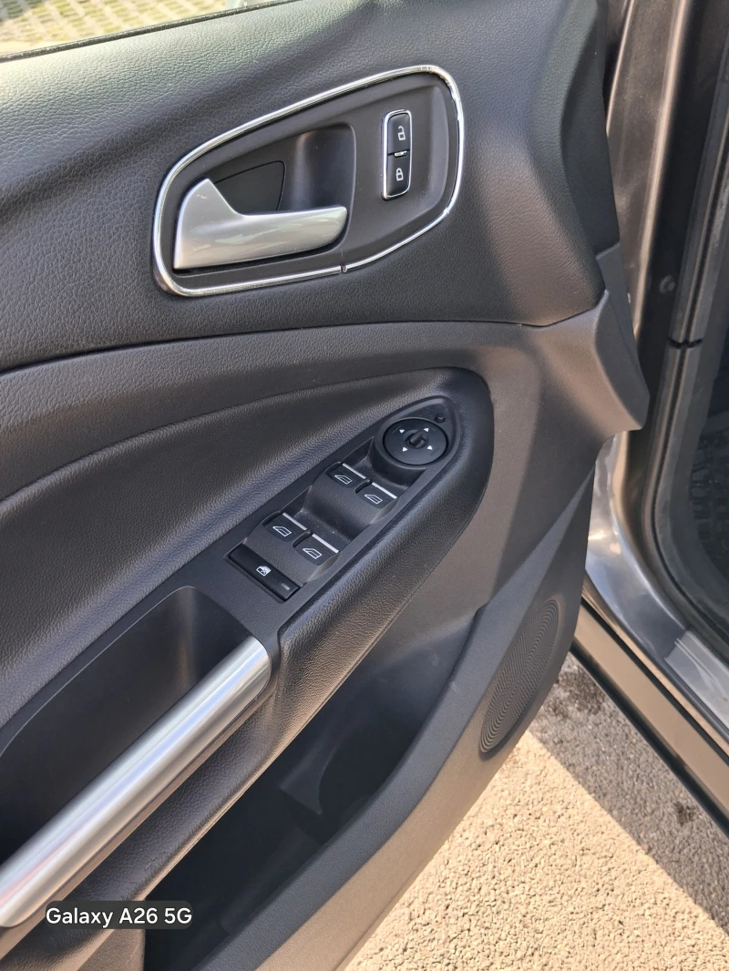 Ford Kuga, снимка 12 - Автомобили и джипове - 53222426