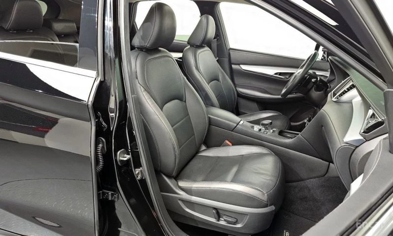 Infiniti QX50, снимка 10 - Автомобили и джипове - 53362525