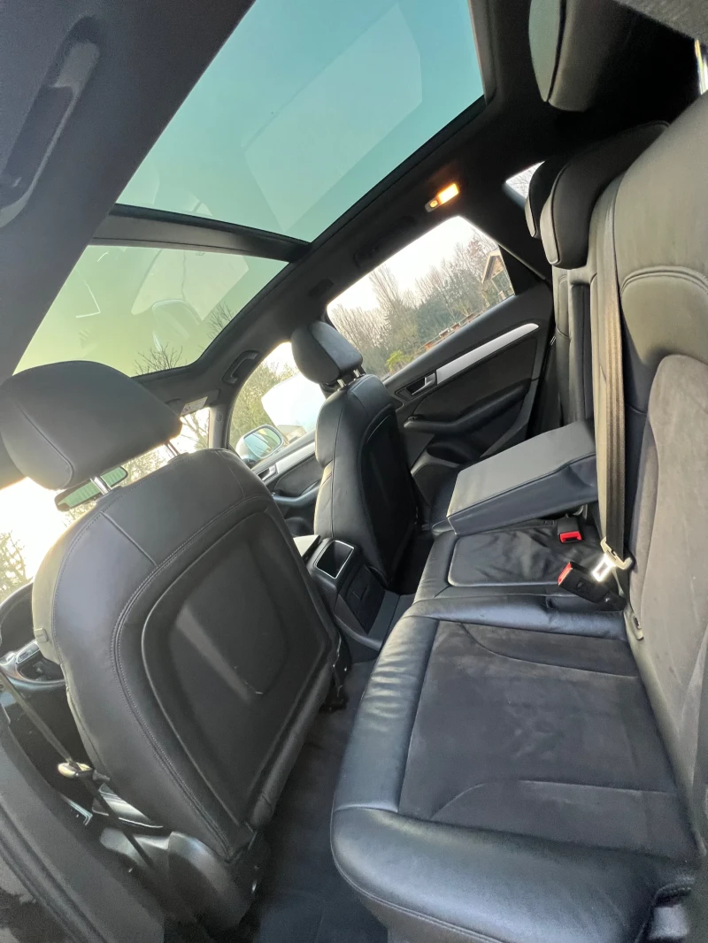 Audi SQ5 Black Badge* Алкантара* Панорама* Дистроник* Кейле, снимка 11 - Автомобили и джипове - 53397062