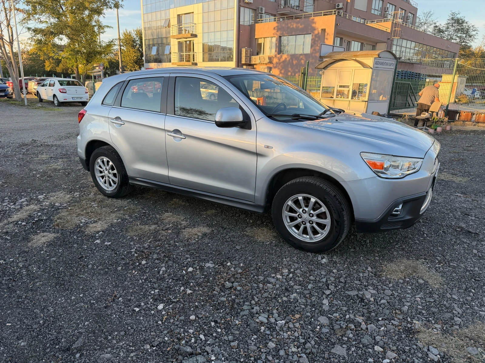 Mitsubishi ASX 1, 6 I 155000 km - изображение 2