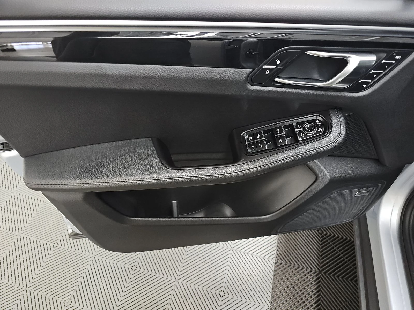 Porsche Macan S* MATRIX* * BOSE* LANE ASSIST* KEYLESS* 1  | Mobile.bg   12