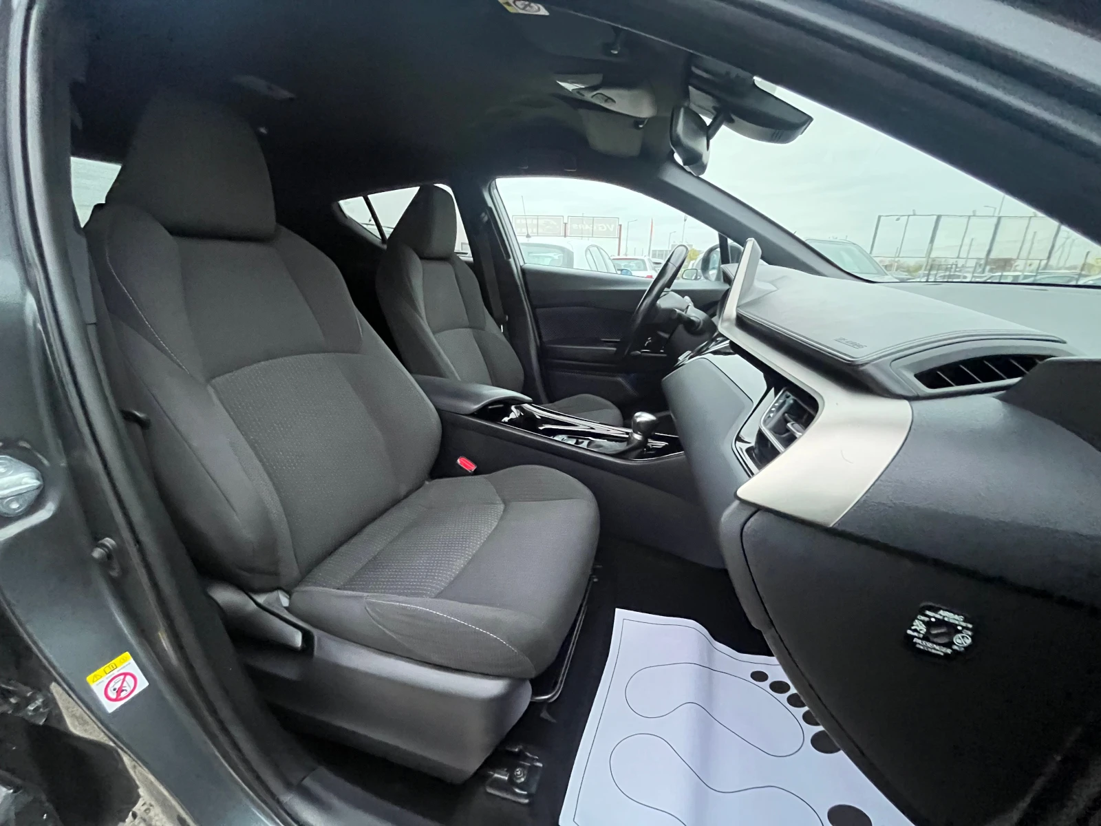 Toyota C-HR  1.8* HYBRID* Keyless go* Distronic* Evro 6 | Mobile.bg   14