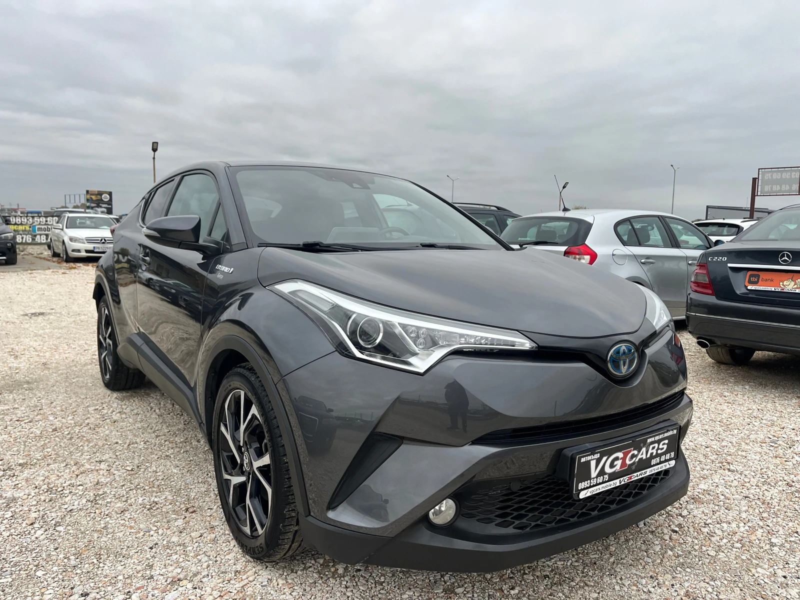 Toyota C-HR  1.8* HYBRID* Keyless go* Distronic* Evro 6 | Mobile.bg   1