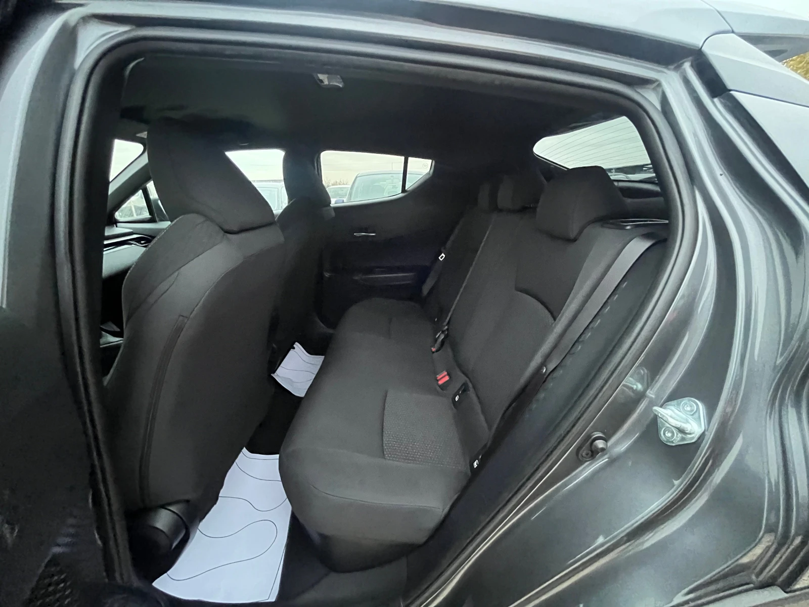 Toyota C-HR  1.8* HYBRID* Keyless go* Distronic* Evro 6 | Mobile.bg   16