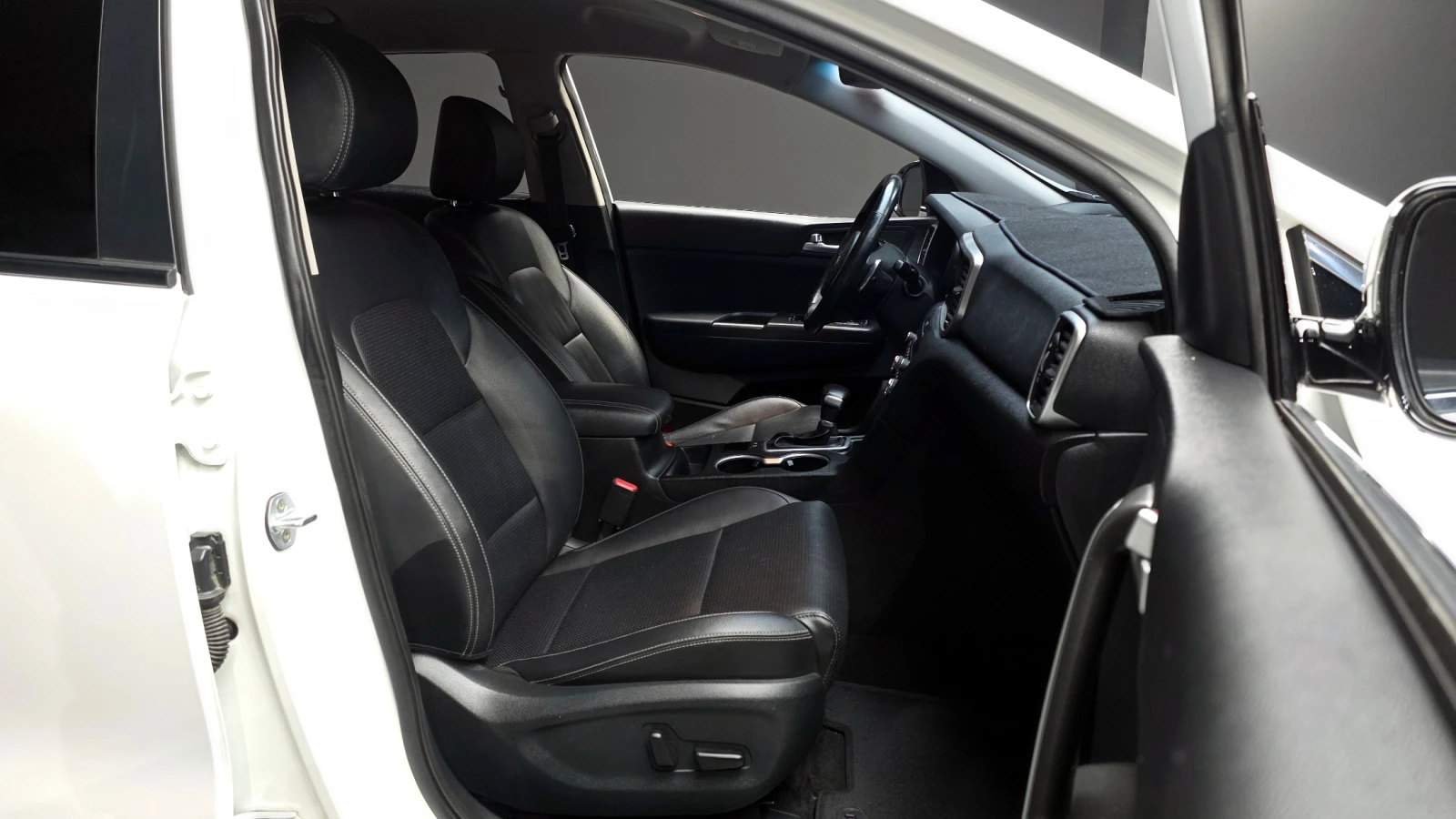 Kia Sportage 2.0 2WD PRESTIGE autogeorge.com, снимка 11 - Автомобили и джипове - 54137907