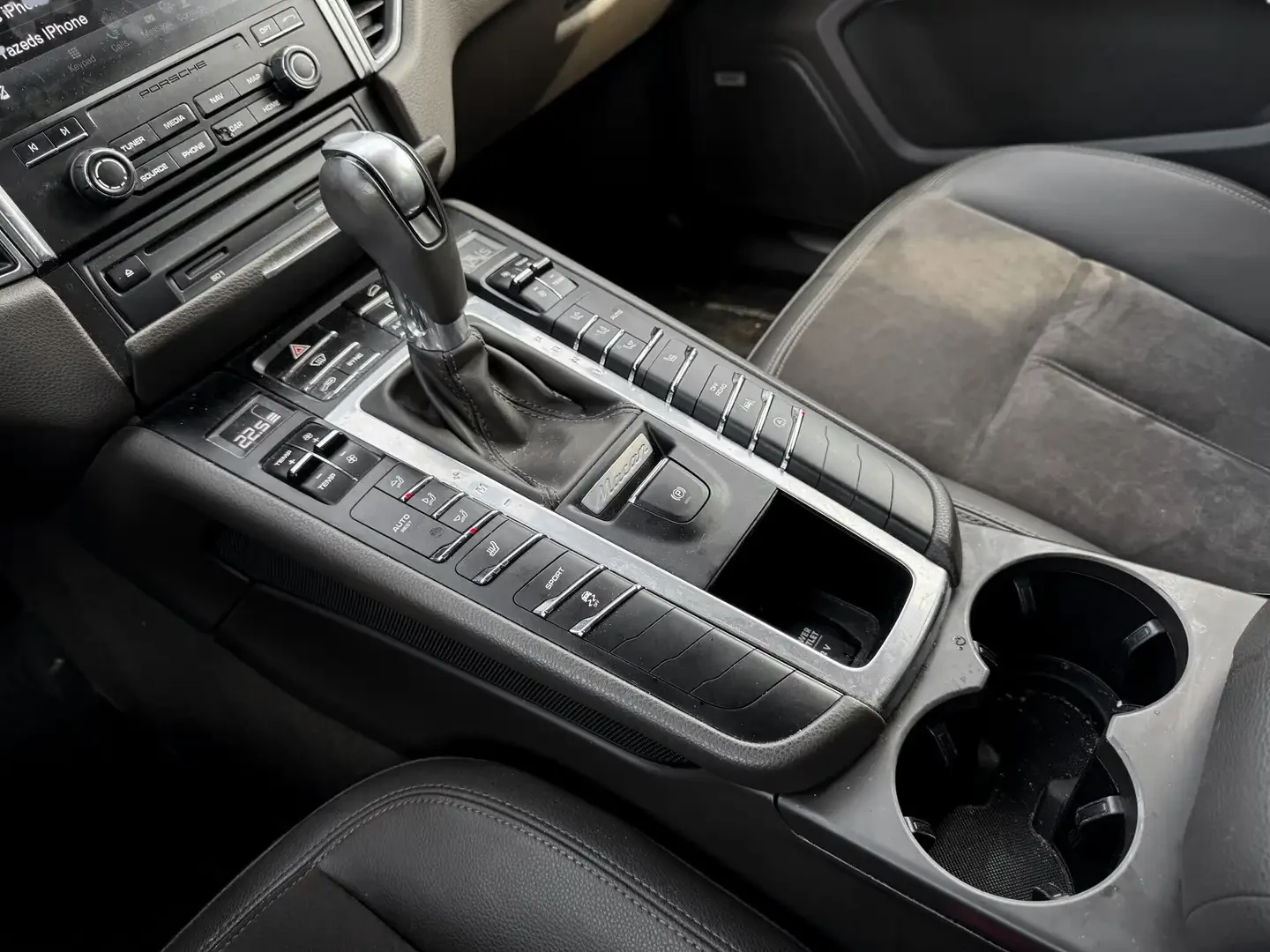 Porsche Macan S* PDK* PREMIUM* BOSE* ПОДГРЕВ* КАМЕРА* КЕЙЛЕС* , снимка 10 - Автомобили и джипове - 54946823