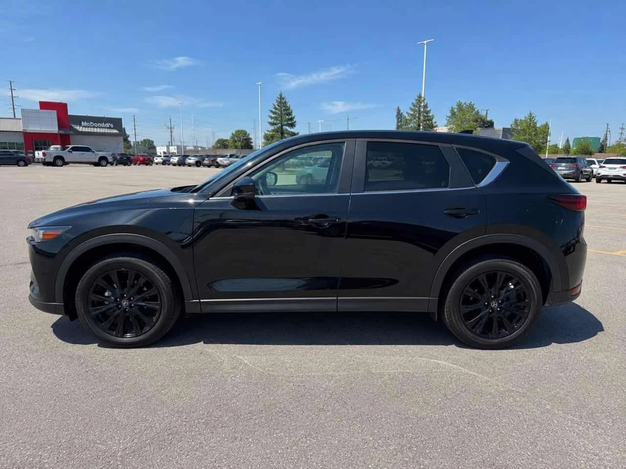Mazda CX-5 * Kuro Edition AWD* АВТОКРЕДИТ БЕЗ ПЪРВОНАЧАЛНА* , снимка 2 - Автомобили и джипове - 55540327