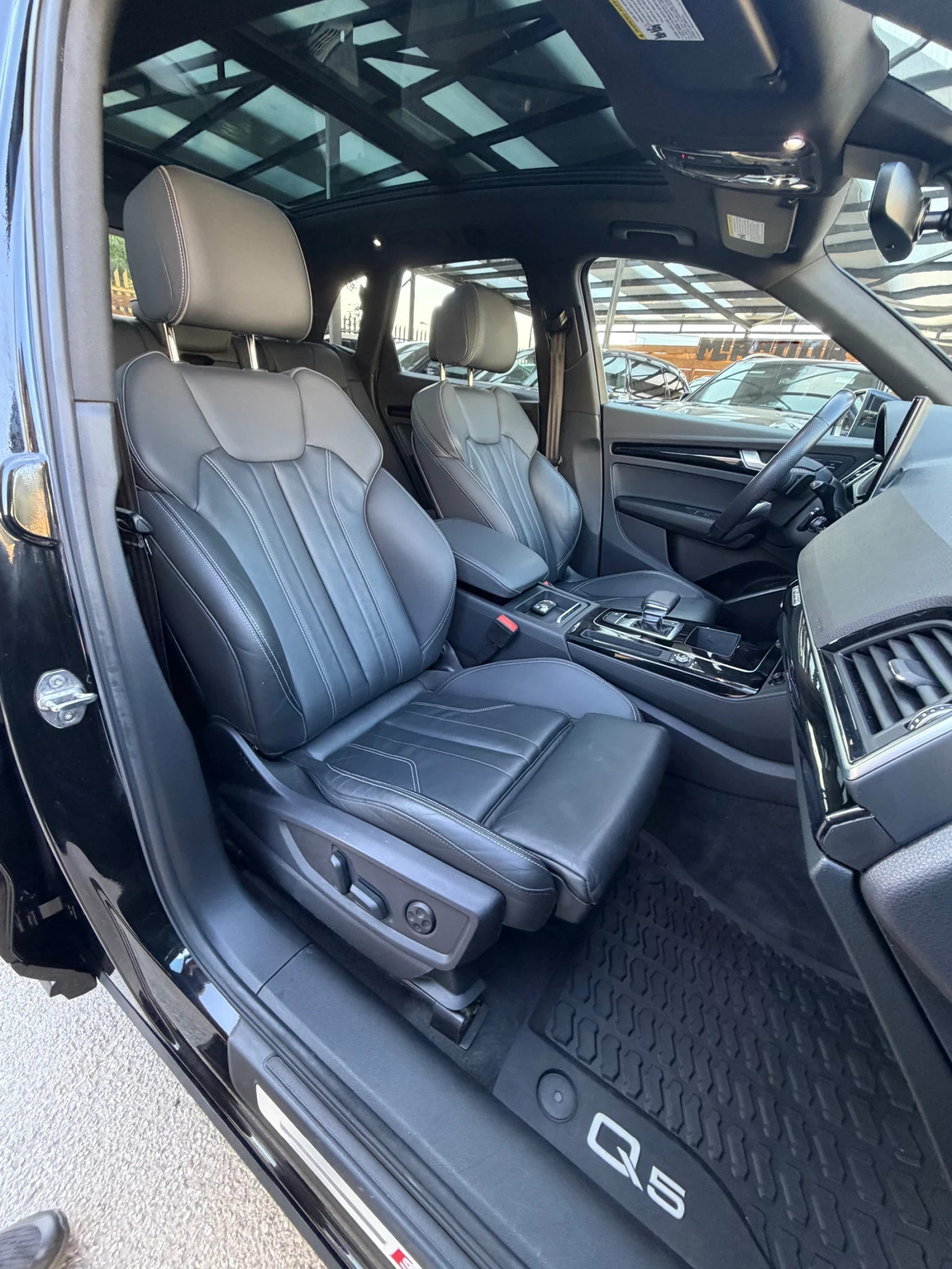 Audi Q5 S-line Quattro , снимка 14 - Автомобили и джипове - 55631881