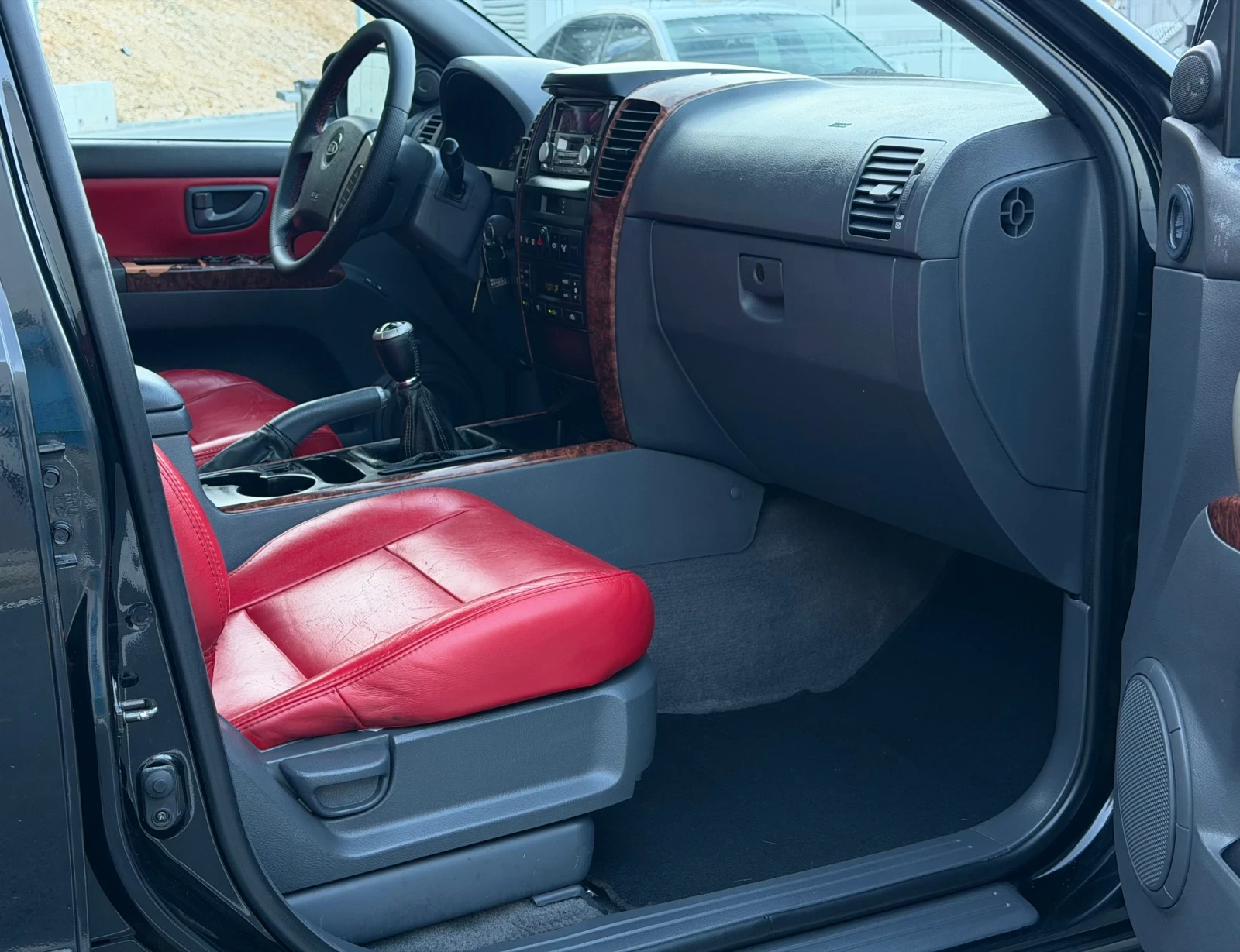 Kia Sorento 2.5CRDi 140кс * 85 000км* * Италия* , снимка 11 - Автомобили и джипове - 55684013