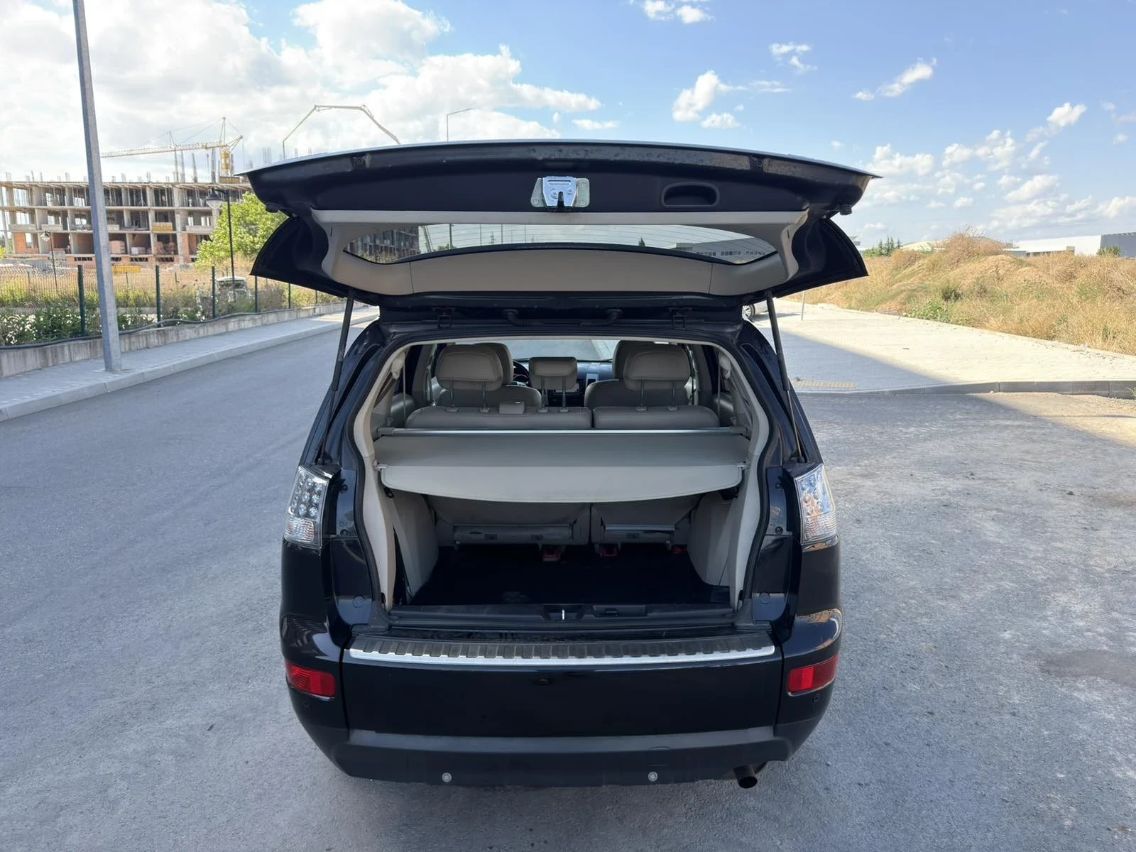Mitsubishi Outlander 2.4i Automat, снимка 8 - Автомобили и джипове - 55698176
