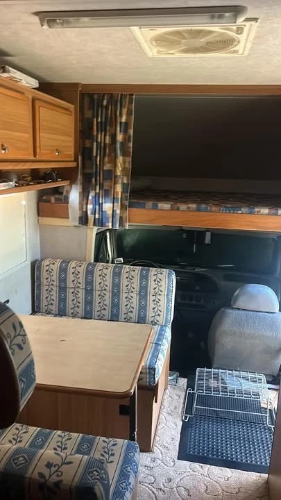 Кемпер Ford Rimor, снимка 4 - Каравани и кемпери - 54019905