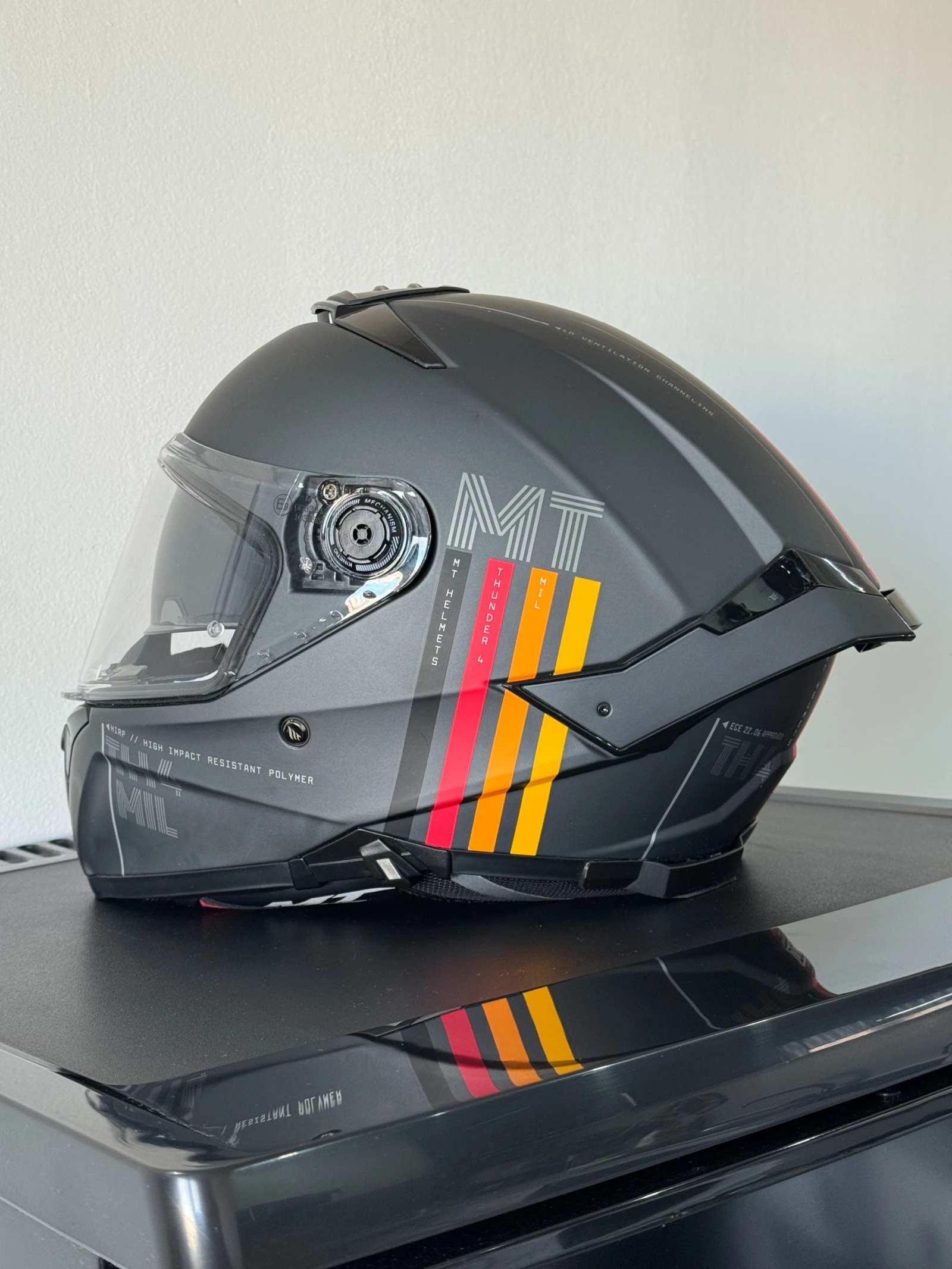   MT THUNDER 4 SV MIL  M (57-58) | Mobile.bg   2