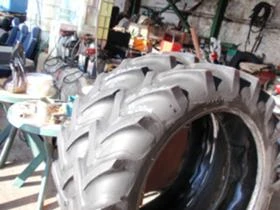 Гуми, снимка 7