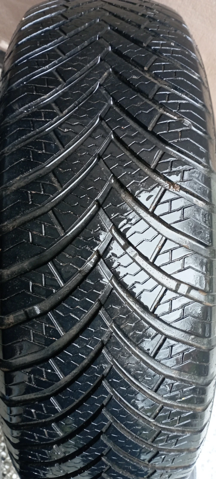 Гуми Всесезонни 215/70R16, снимка 5 - Гуми и джанти - 49579629