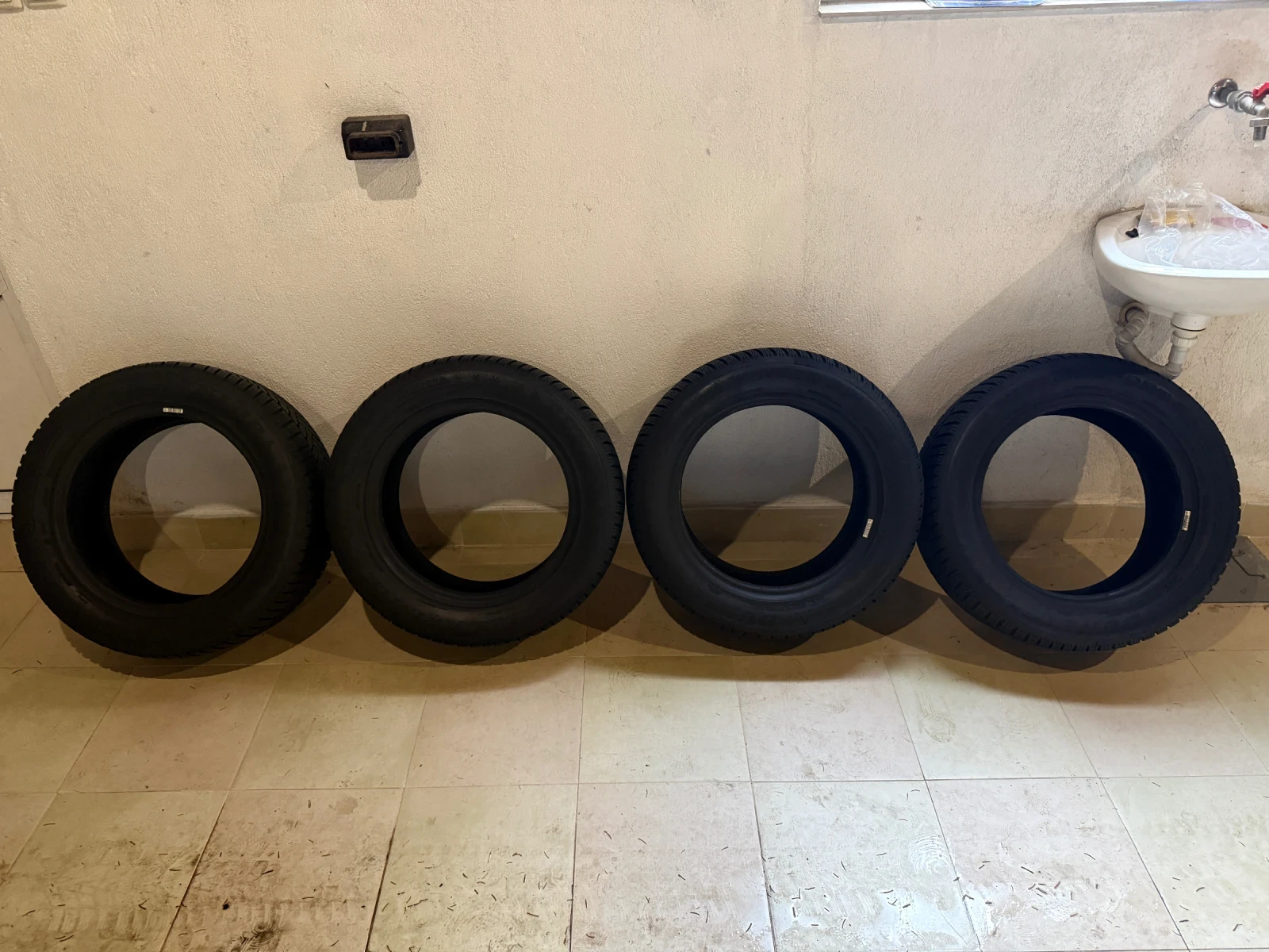 Гуми Зимни 225/55R16