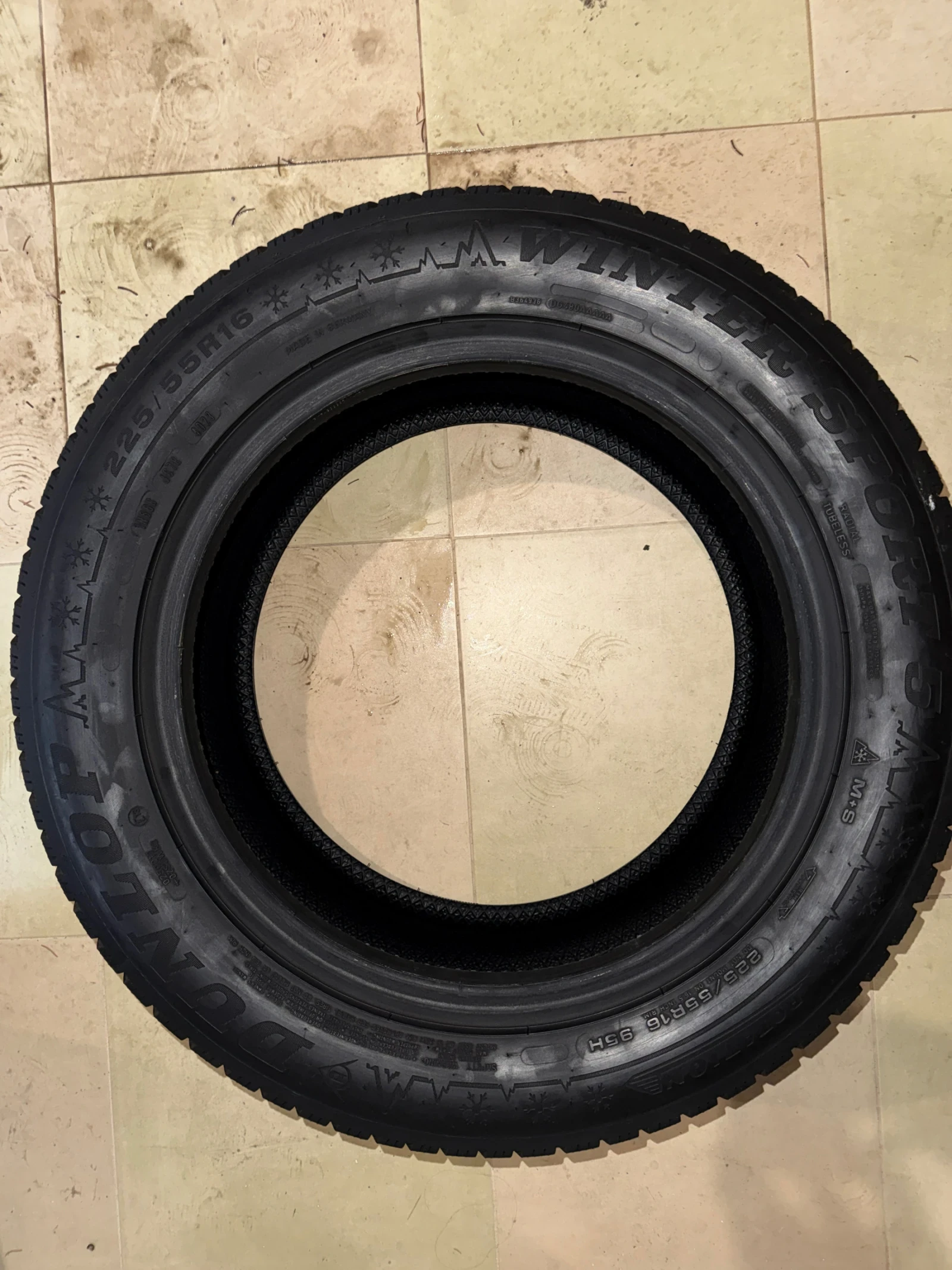 Гуми Зимни 225/55R16, снимка 8 - Гуми и джанти - 55694888