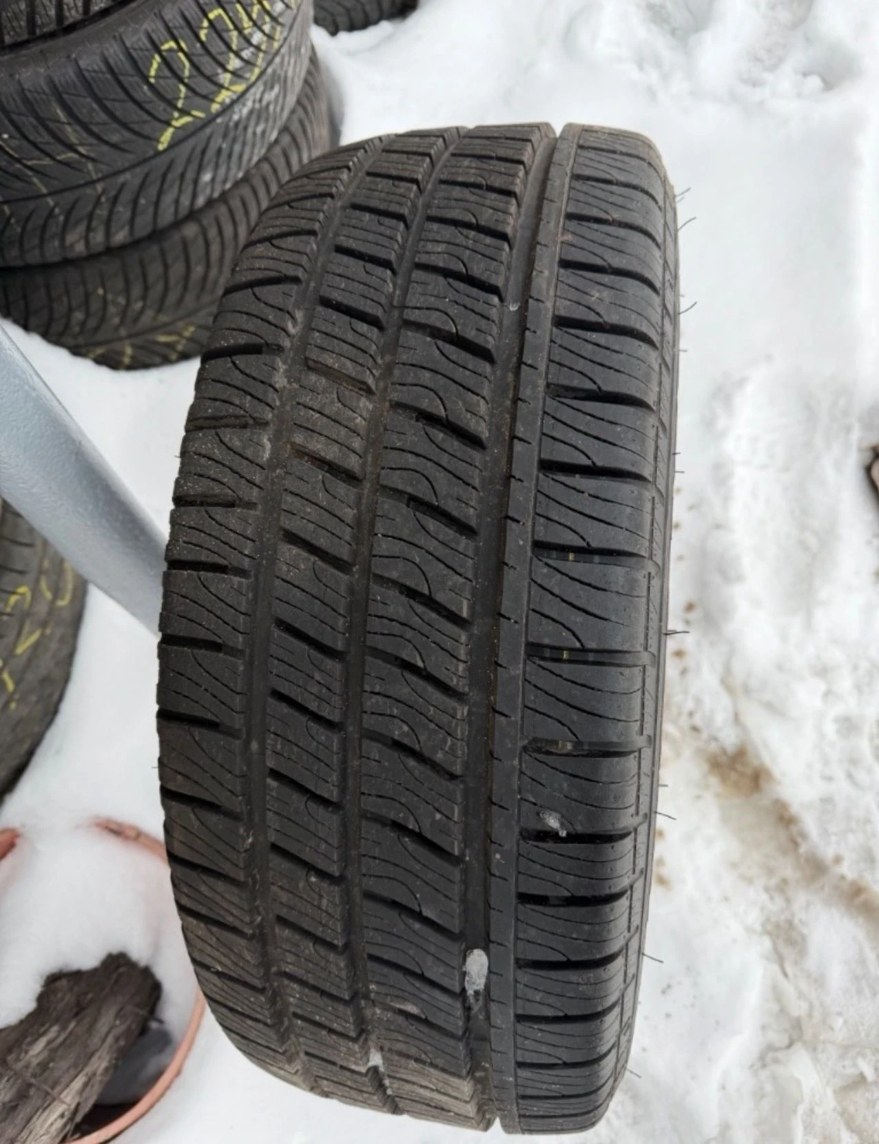Гуми с джанти Goodyear 225/55R17, снимка 2 - Гуми и джанти - 55947417