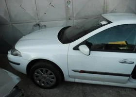 Renault Laguna 2.0 16V, снимка 2