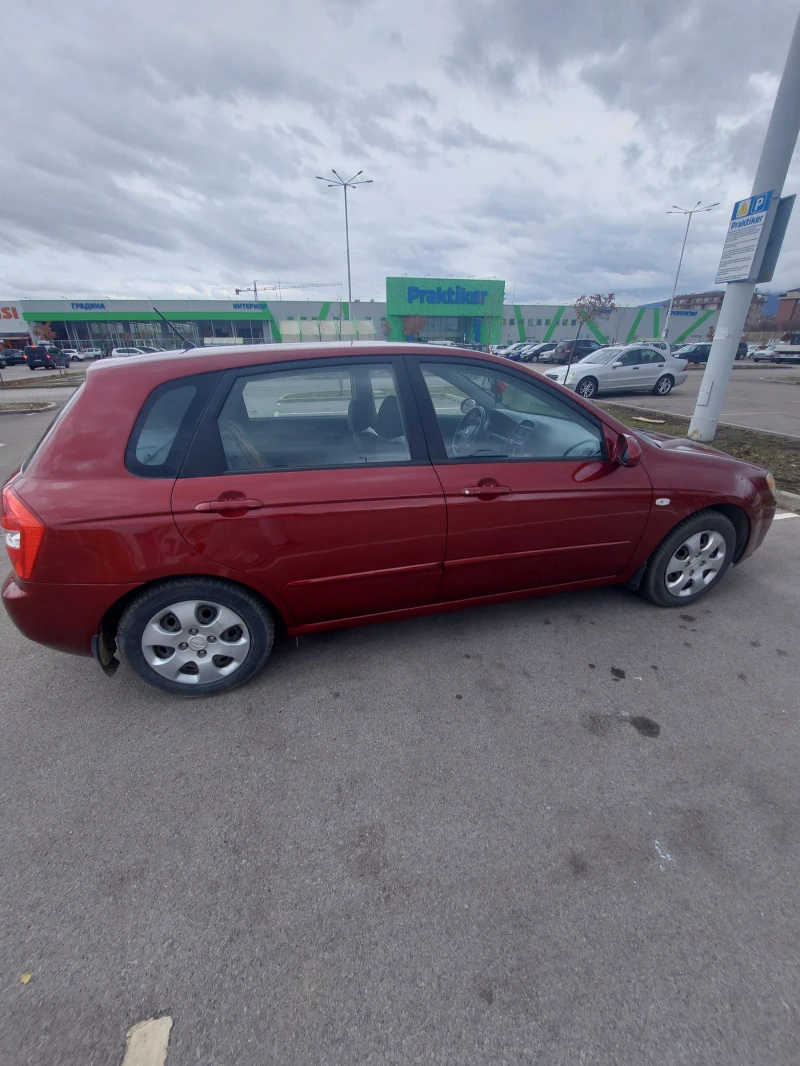 Kia Cerato 1.6lx16v, снимка 2 - Автомобили и джипове - 43428054