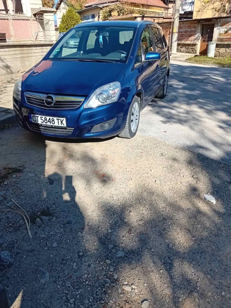 Opel Zafira Нов внос Германия , снимка 2 - Автомобили и джипове - 47792409