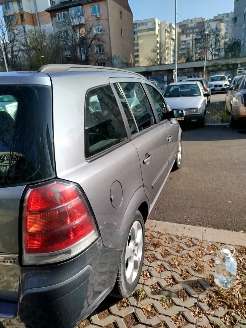 Opel Zafira, снимка 8 - Автомобили и джипове - 47998086