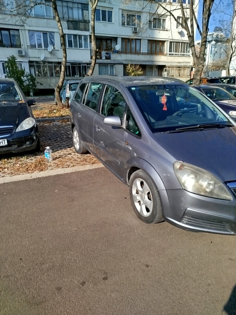 Opel Zafira, снимка 3 - Автомобили и джипове - 47998086