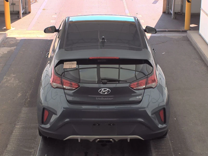 Hyundai Veloster  2.0, снимка 5 - Автомобили и джипове - 48364137