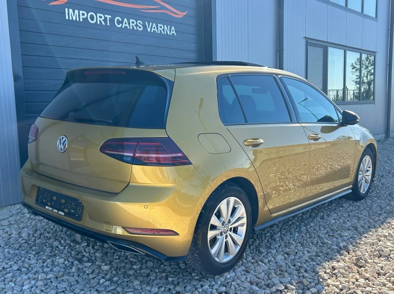VW Golf 1.5 TSI 2019 R-Line Panorama, снимка 8 - Автомобили и джипове - 51812623
