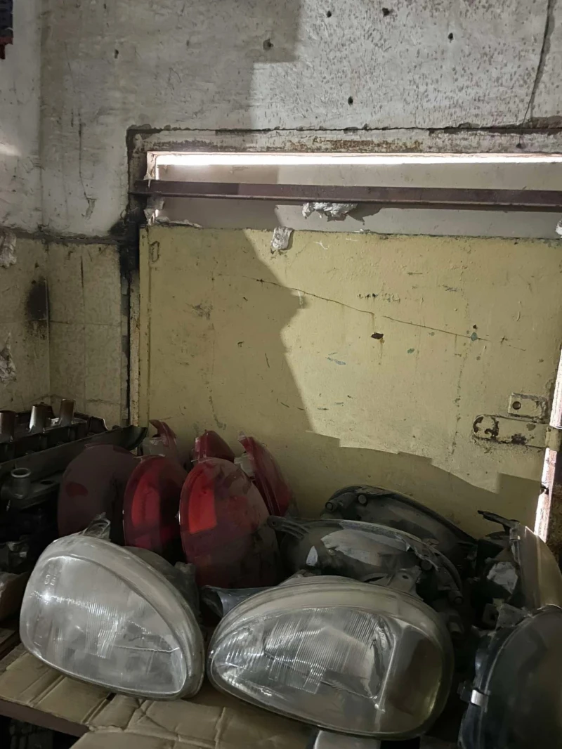 Opel Corsa C20Xe 2.8MoT , снимка 10 - Автомобили и джипове - 52426675