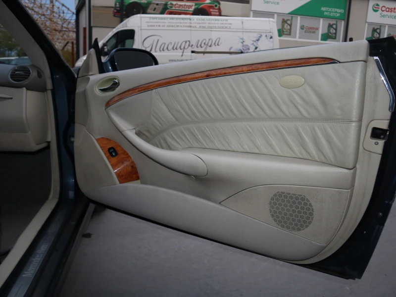 Mercedes-Benz CLK 200 Kompressor, снимка 11 - Автомобили и джипове - 52676752