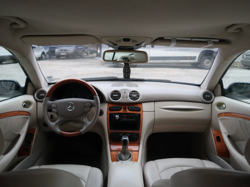 Mercedes-Benz CLK 200 Kompressor, снимка 8 - Автомобили и джипове - 52676752