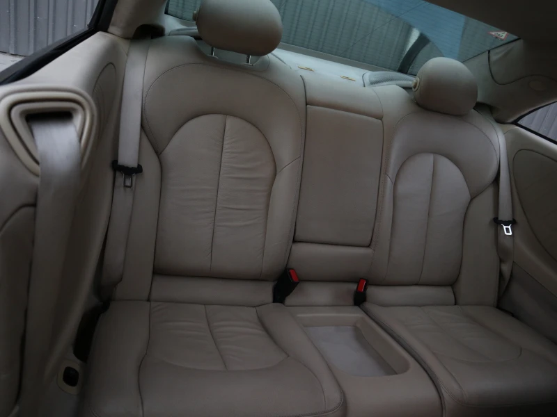 Mercedes-Benz CLK 200 Kompressor, снимка 10 - Автомобили и джипове - 52676752