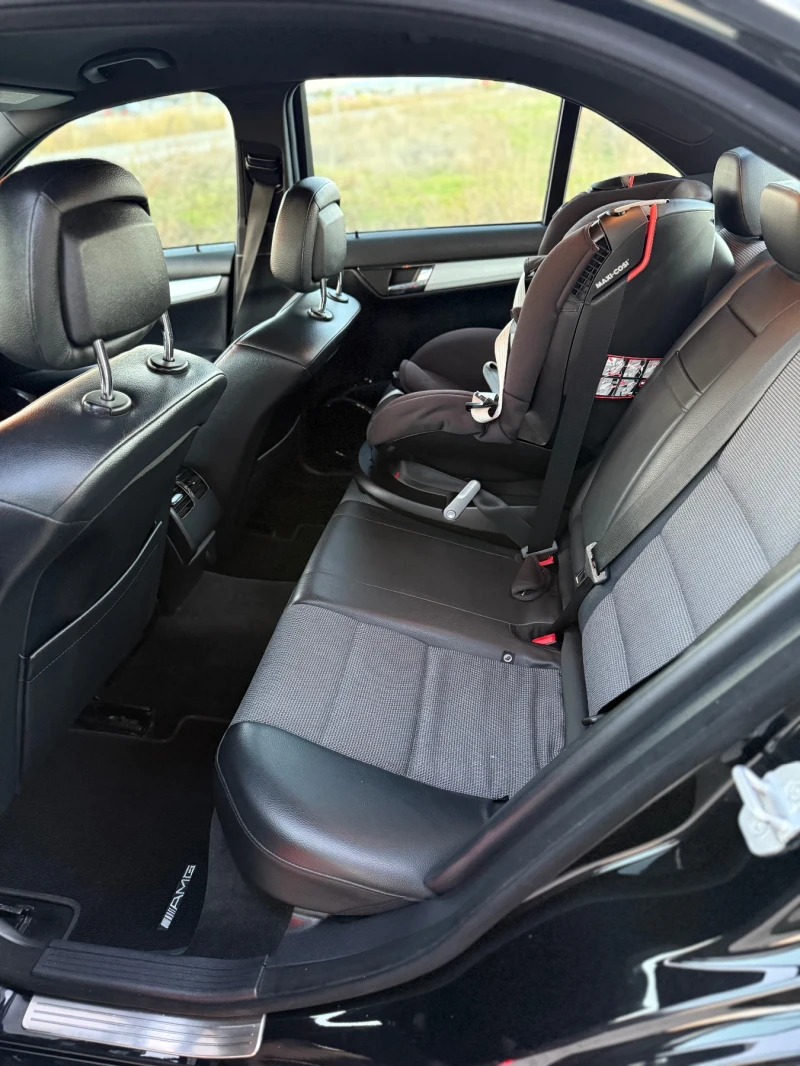 Mercedes-Benz C 200 Амг Внос БЕЛГИЯ , снимка 10 - Автомобили и джипове - 52425883