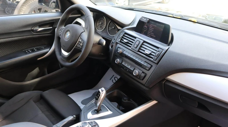 BMW 116 d/PDC/Navi/Cruise Control/Sport/Автоматик, снимка 10 - Автомобили и джипове - 52485458