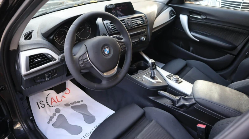 BMW 116 d/PDC/Navi/Cruise Control/Sport/Автоматик, снимка 7 - Автомобили и джипове - 52485458