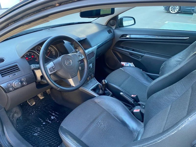 Opel Astra 1.9 CDTI 150кс. , снимка 5 - Автомобили и джипове - 52525085