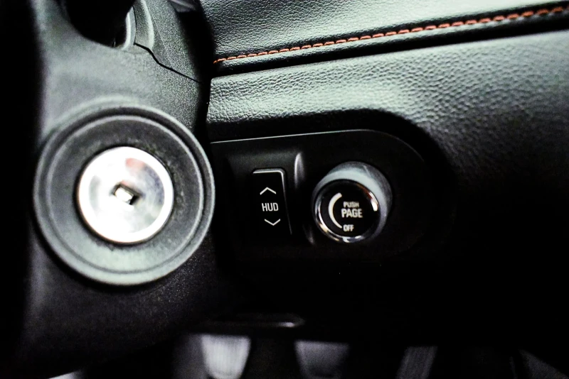 Chevrolet Camaro, снимка 16 - Автомобили и джипове - 52527303