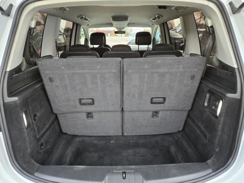 VW Sharan 2.0TDI-150кс= 7МЕСТА= АВТОМАТ= ДИСТРОНИК= LED, снимка 11 - Автомобили и джипове - 52631823