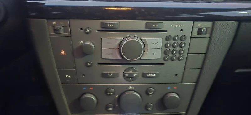 Opel Signum 2.2 CDTI, снимка 12 - Автомобили и джипове - 53115259