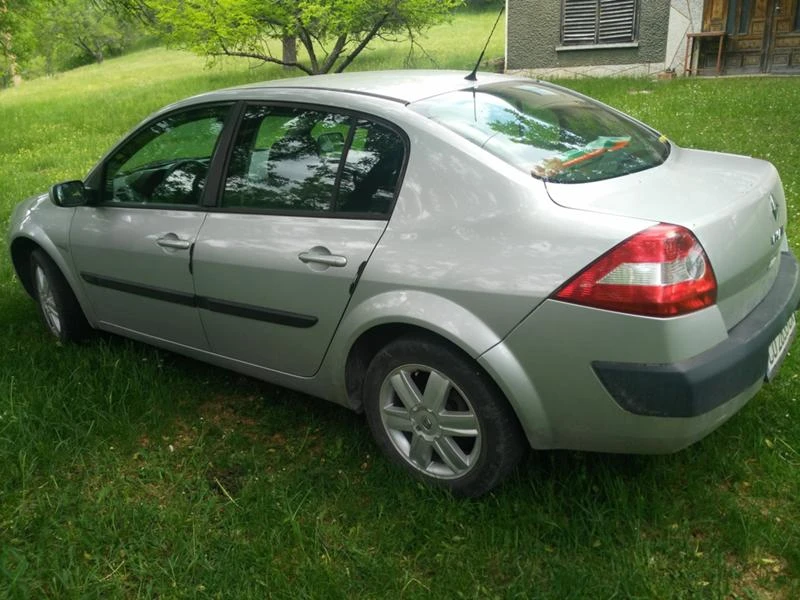 Renault Megane 1.5dci, снимка 8 - Автомобили и джипове - 47553763