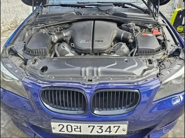 BMW M5 * M-Package* * HeadUp* AвтоКредит* (ЦЕНА ДО БГ), снимка 2 - Автомобили и джипове - 54045522