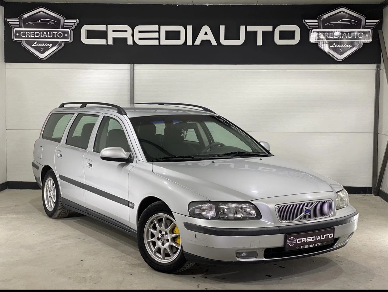 Volvo V70 2.4 - изображение 3