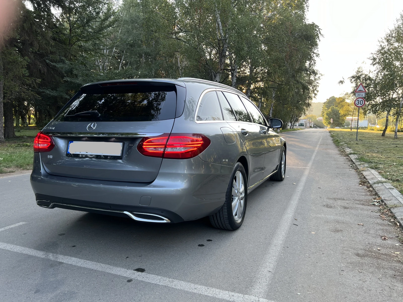 Mercedes-Benz C 220 автоматик  - изображение 5